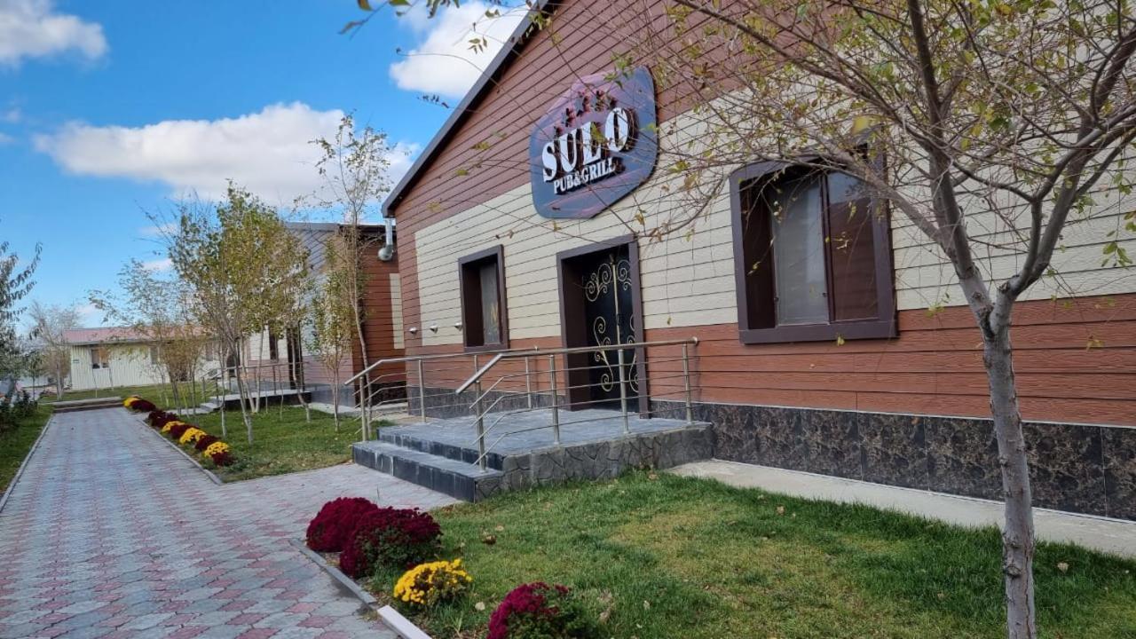 Sulo Atyrau Hotel Екстер'єр фото