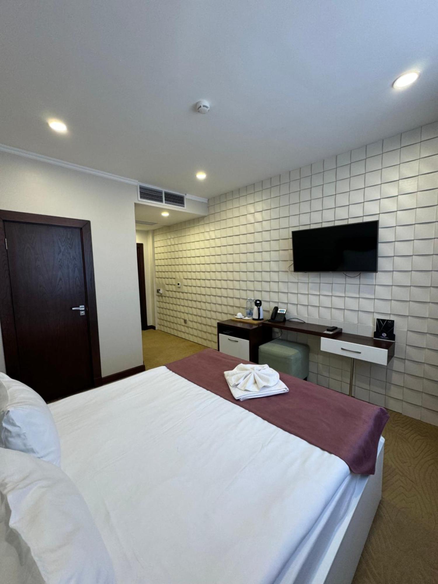 Sulo Atyrau Hotel Екстер'єр фото