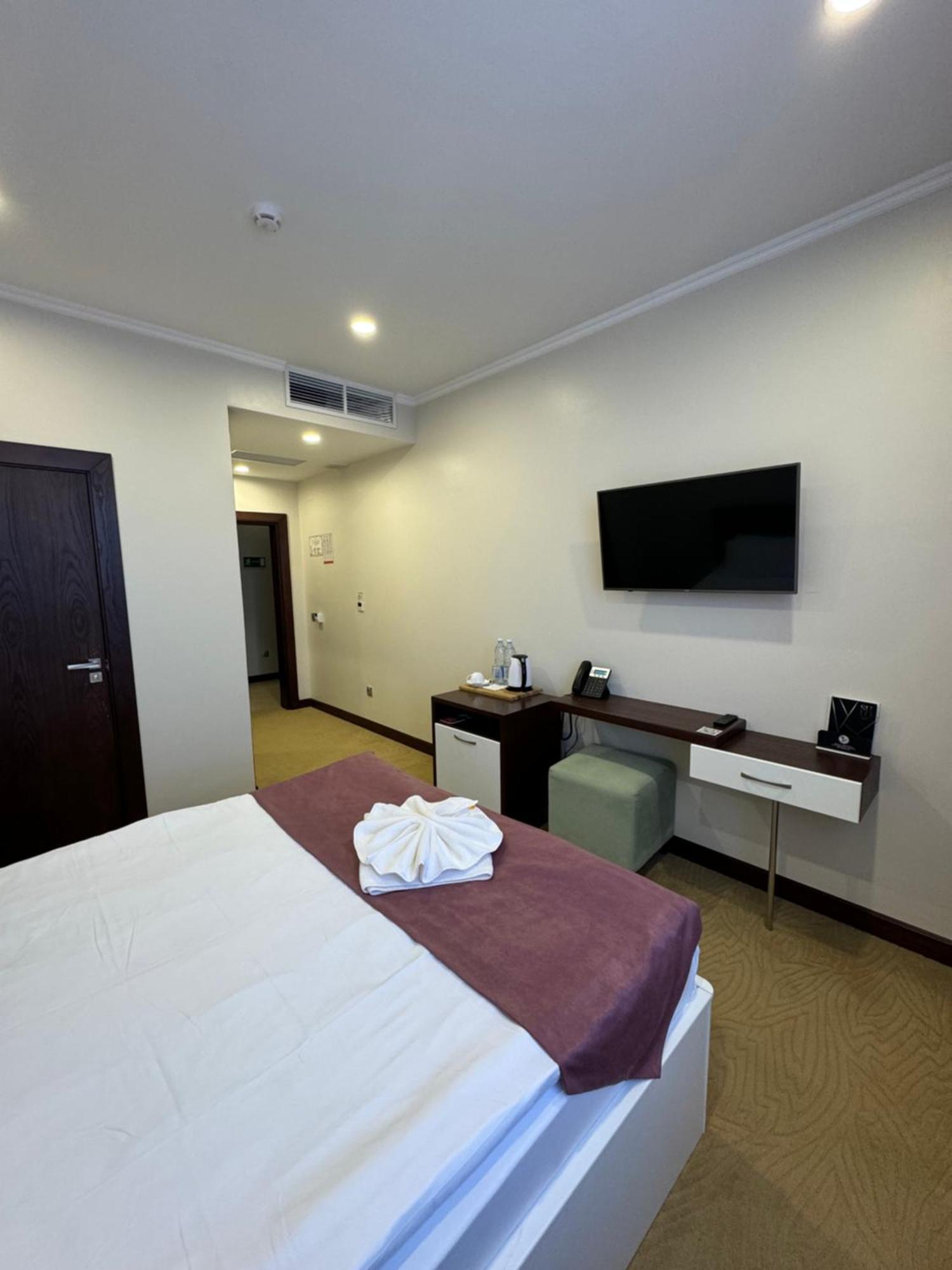 Sulo Atyrau Hotel Екстер'єр фото