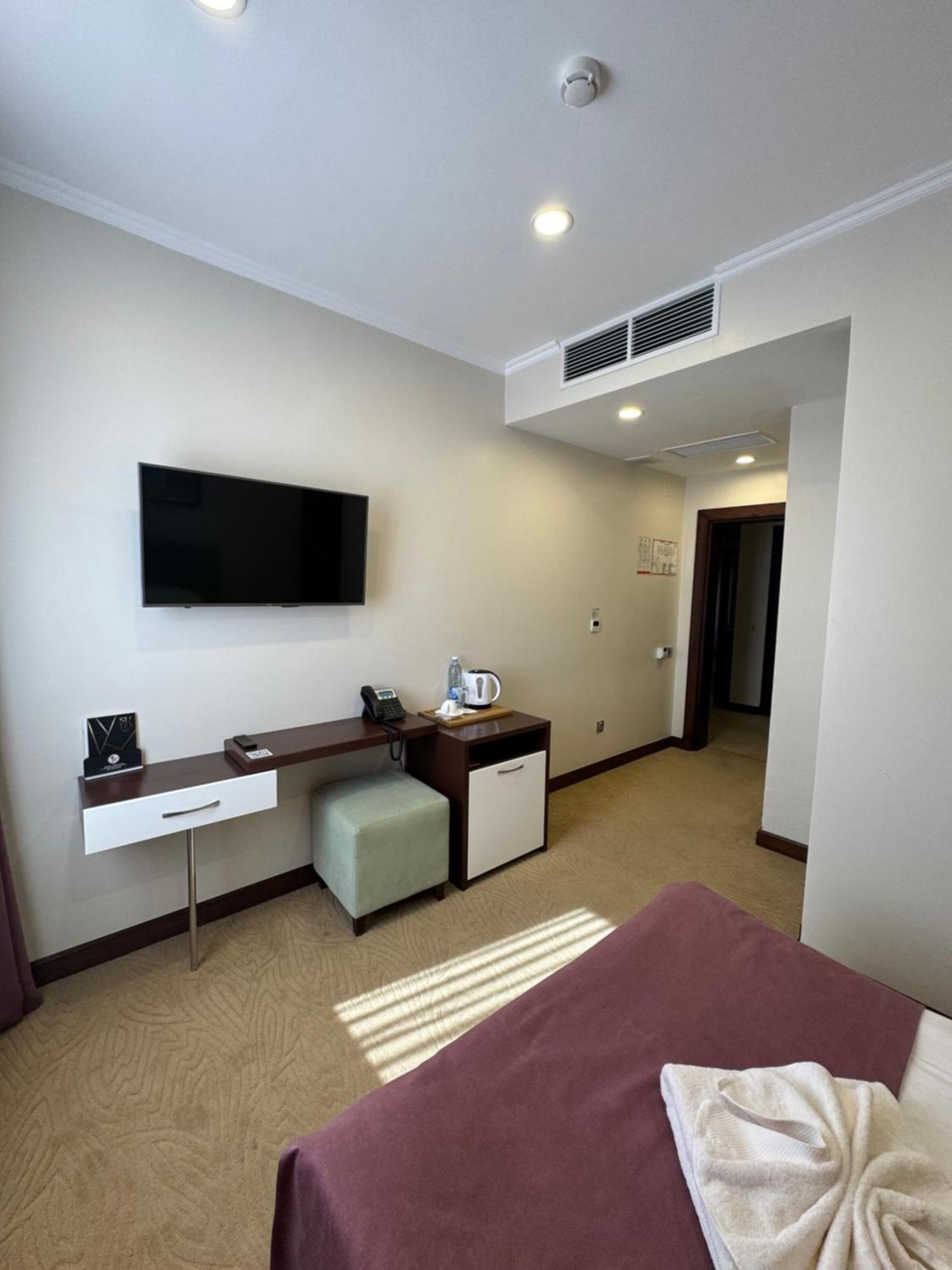 Sulo Atyrau Hotel Екстер'єр фото