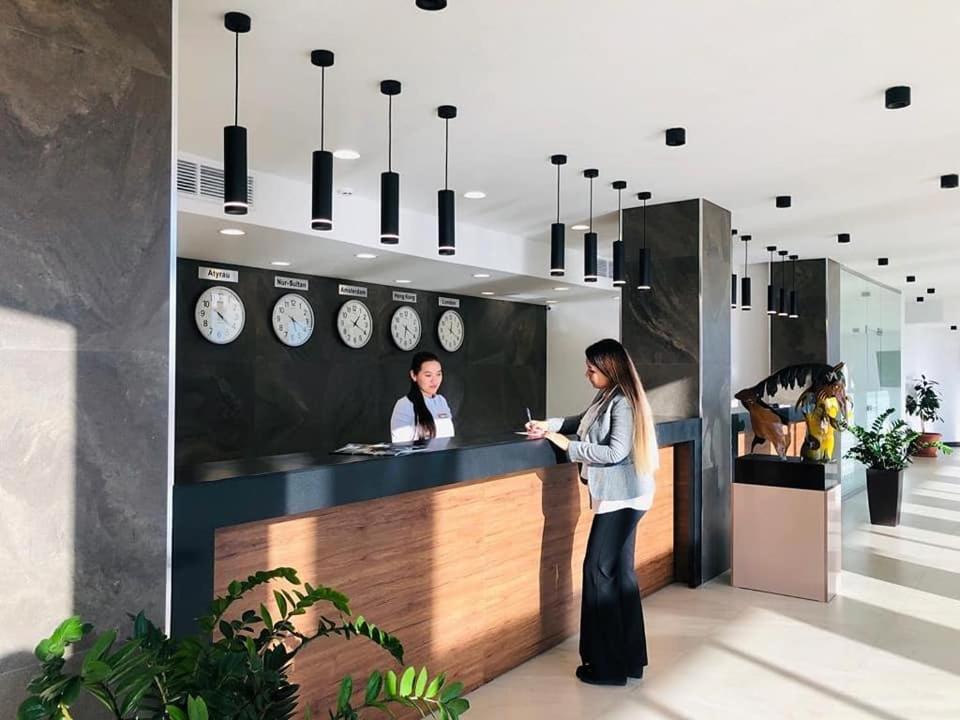Sulo Atyrau Hotel Екстер'єр фото