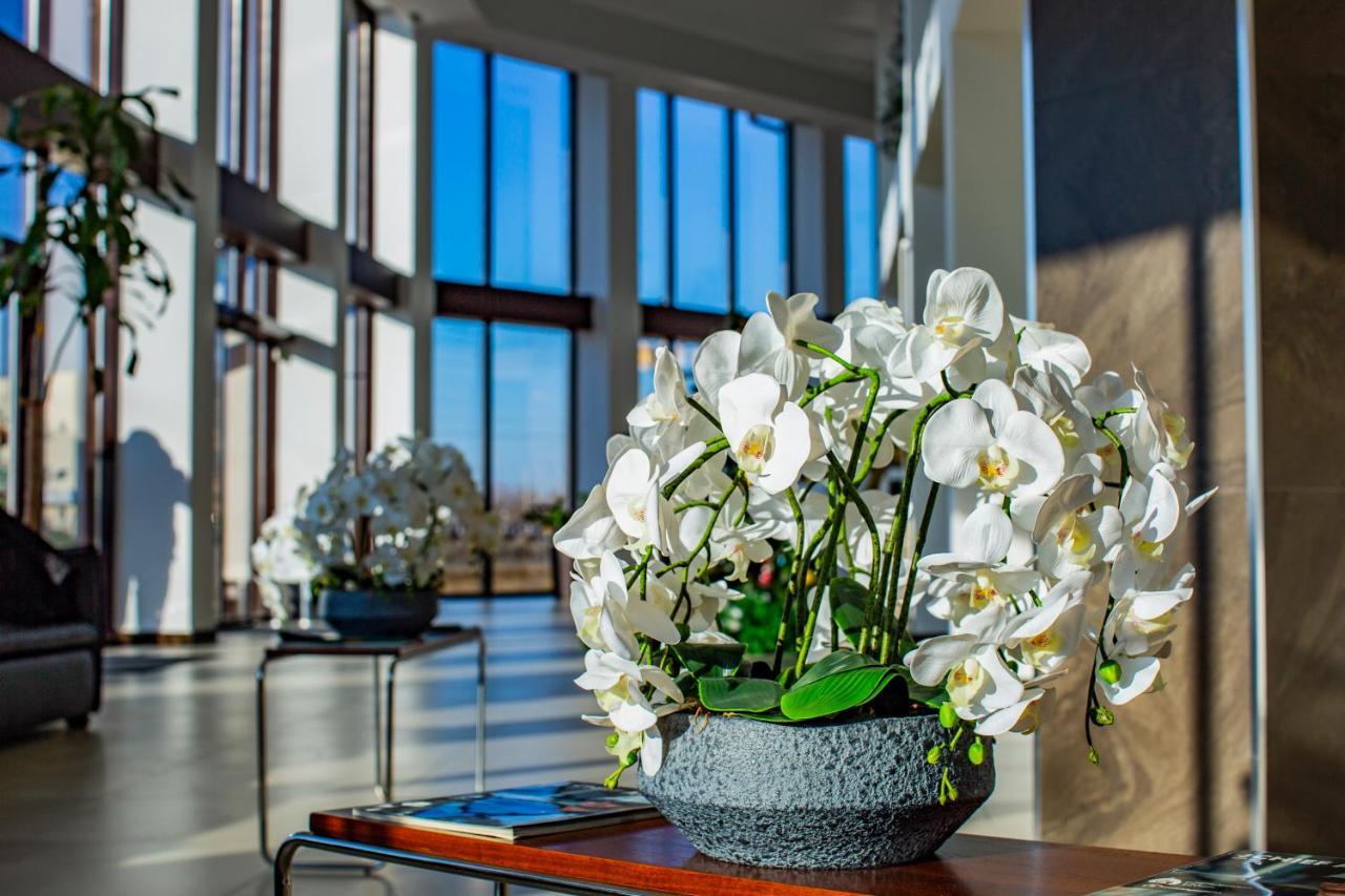 Sulo Atyrau Hotel Екстер'єр фото