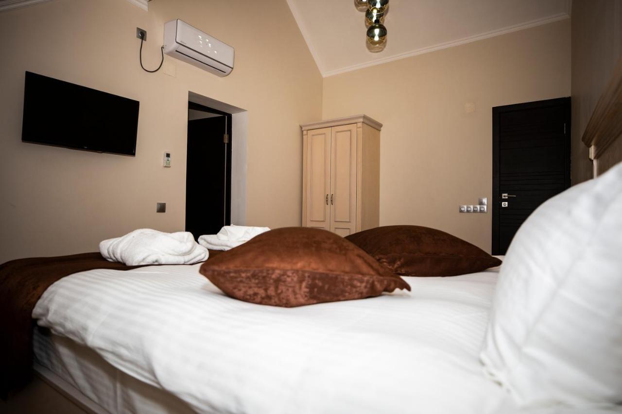 Sulo Atyrau Hotel Екстер'єр фото
